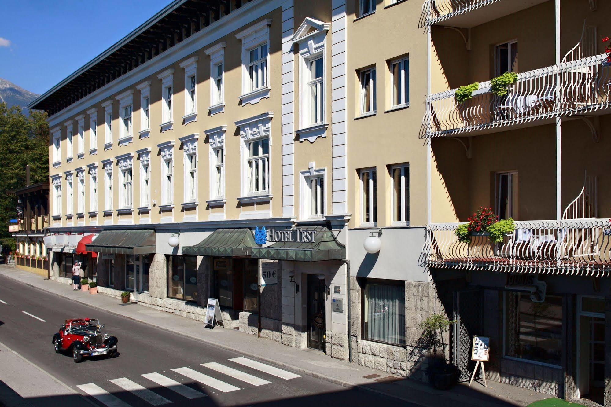 Hotel Trst - Sava Hotels & Resorts Bled Exterior foto